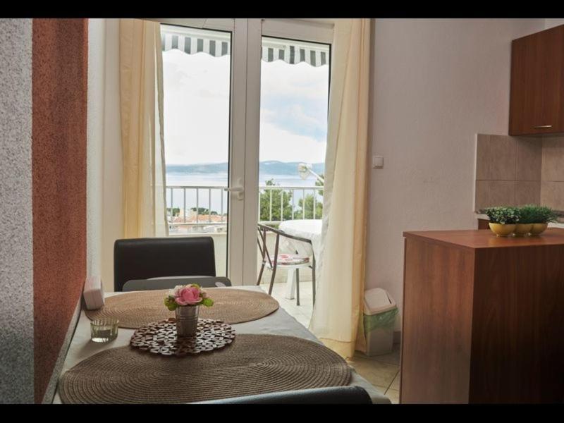 Sea view Apartment Studio for 2-3 people - close to commodities - image 14