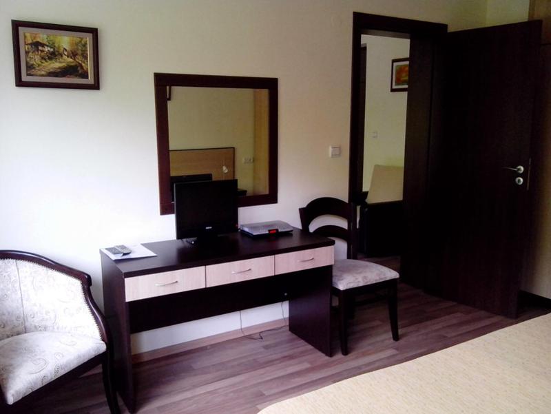 Apartment image 3