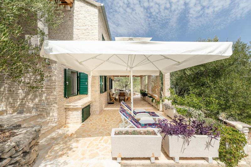 Villa Anita Images
