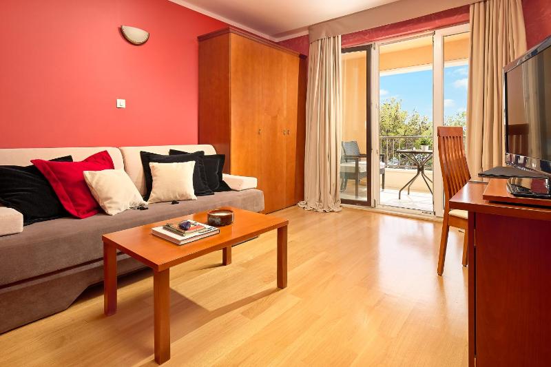 Superior Suite with Sea View image 2