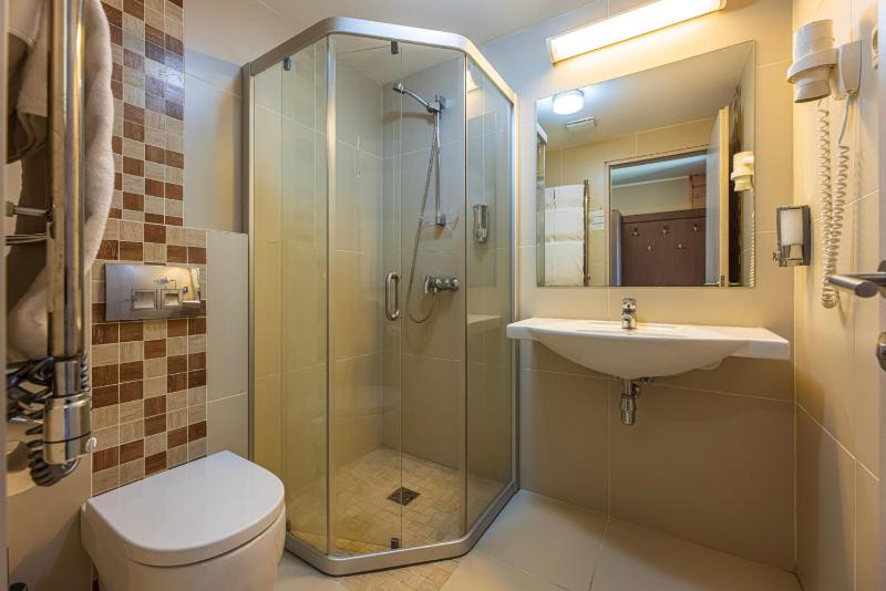 Double or Twin Room with Shower image 1