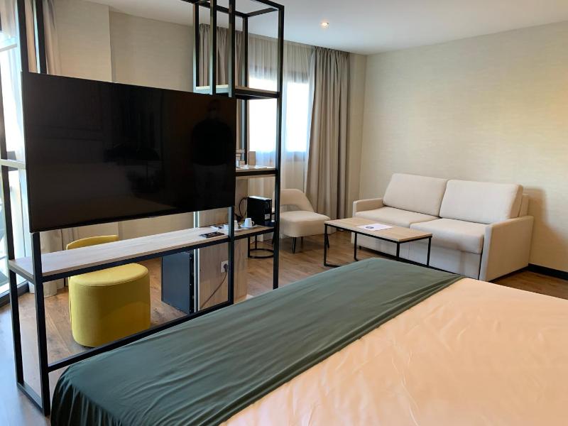 Junior Suite image 4