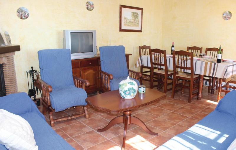 Three-Bedroom Holiday Home  image 2