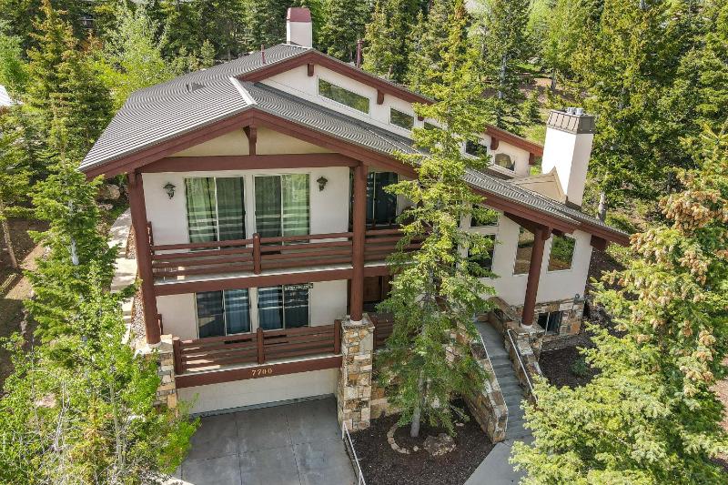 Five-Bedroom Holiday Home image 4