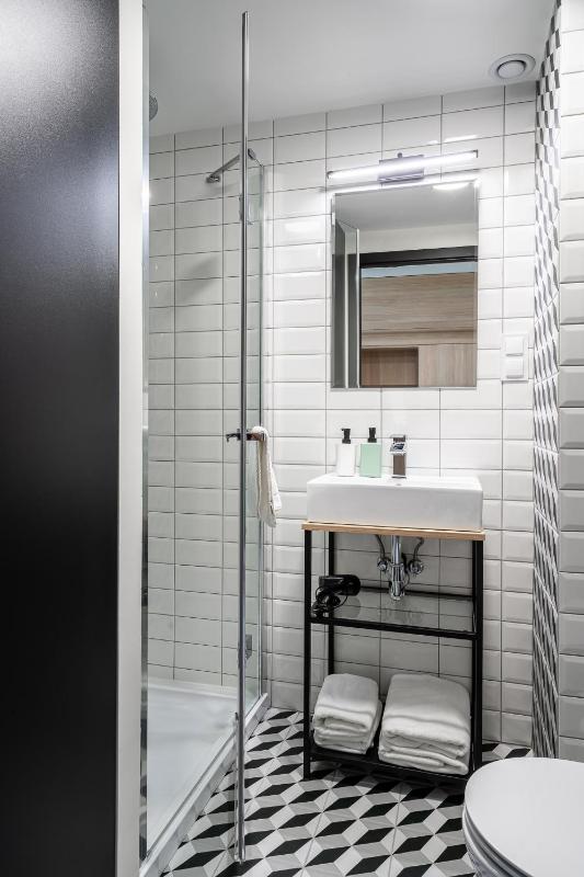 Standard Apartment image 2