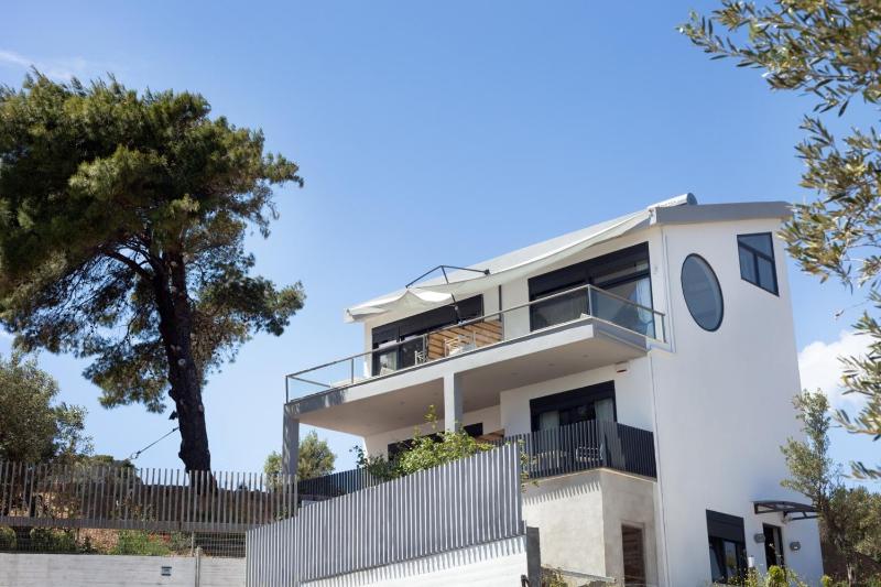 Entechnos Living - image 23