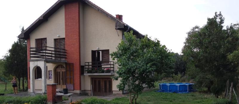 Two-Bedroom House image 2