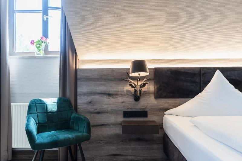 Premium Single Room image 2