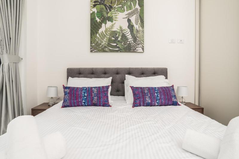 HolySuite J Tower - image 15
