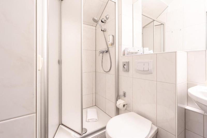 Standard Single Room image 1