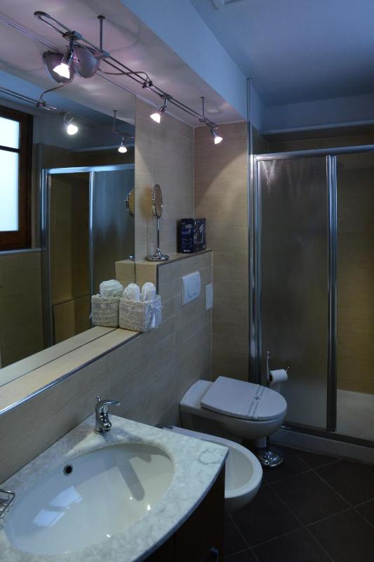Deluxe Suite image 2