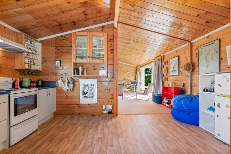 The Lake Escape - Taupo Holiday Home - image 26