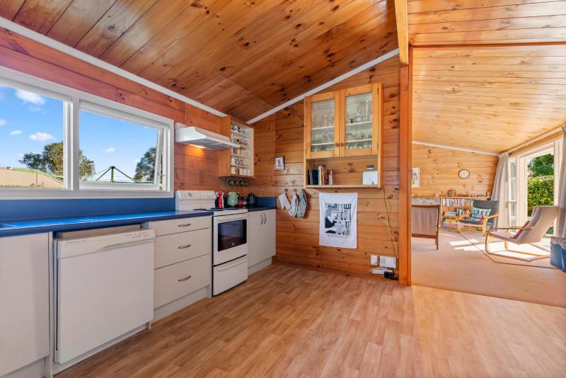 The Lake Escape - Taupo Holiday Home - image 19
