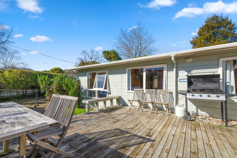 The Lake Escape - Taupo Holiday Home - image 23