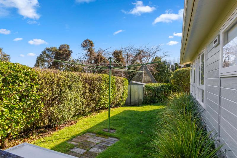 The Lake Escape - Taupo Holiday Home - image 2