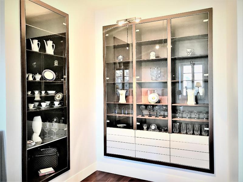  Two-Bedroom and Two-Bathroom Luxury Suite with Market Square view (155m2) image 2