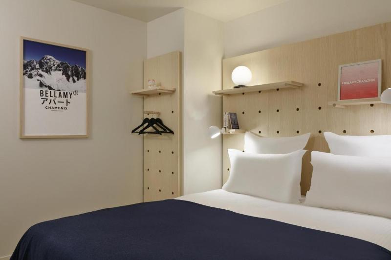 One-Bedroom Apartment (3 Adults) image 2
