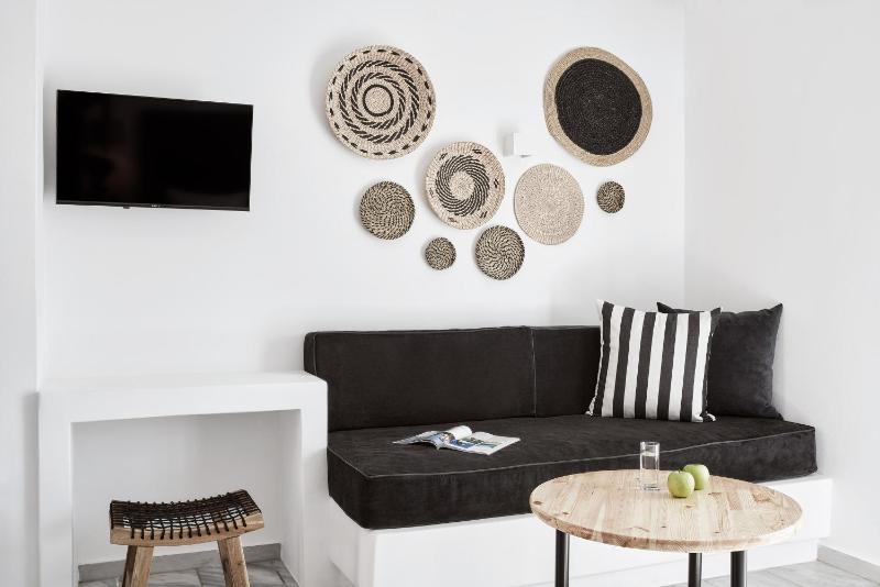 Junior Suite with Mountain View image 4