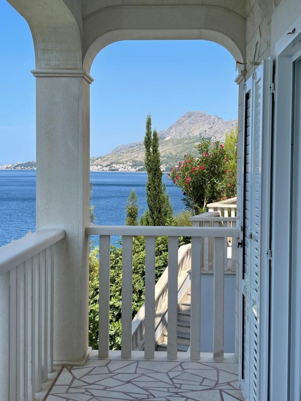 Apartments Lozina on the Beach - image 25