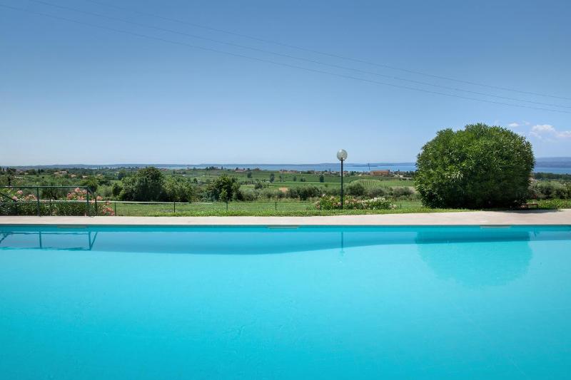Apartment Prefontana With Pool - image 9