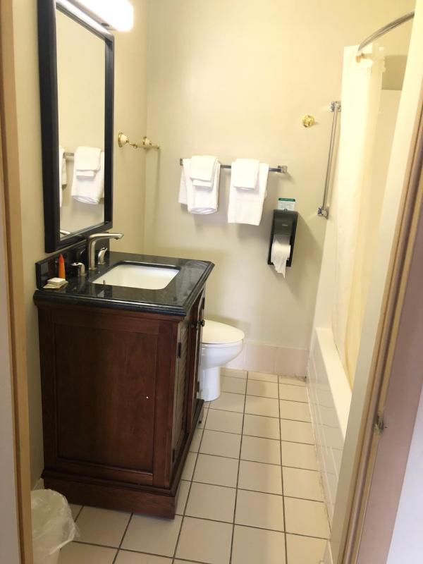 Standard King Room - Non-Smoking  image 1