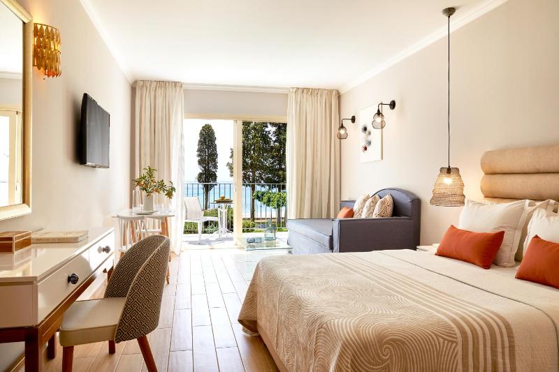 Horizon Suite with Sea View and Kitchenette image 1