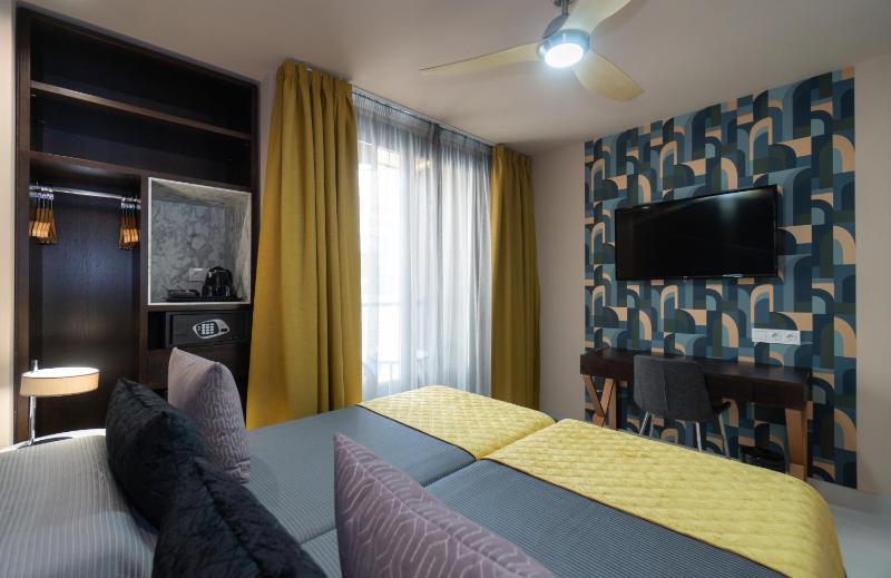 Hotel Perla del Sur - image 2