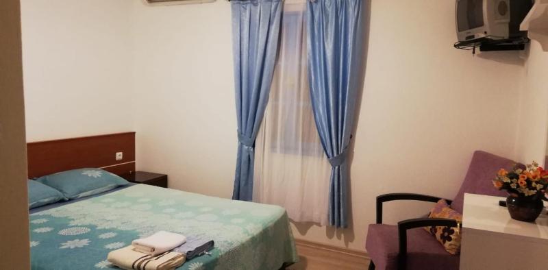 Double or Twin Room image 2