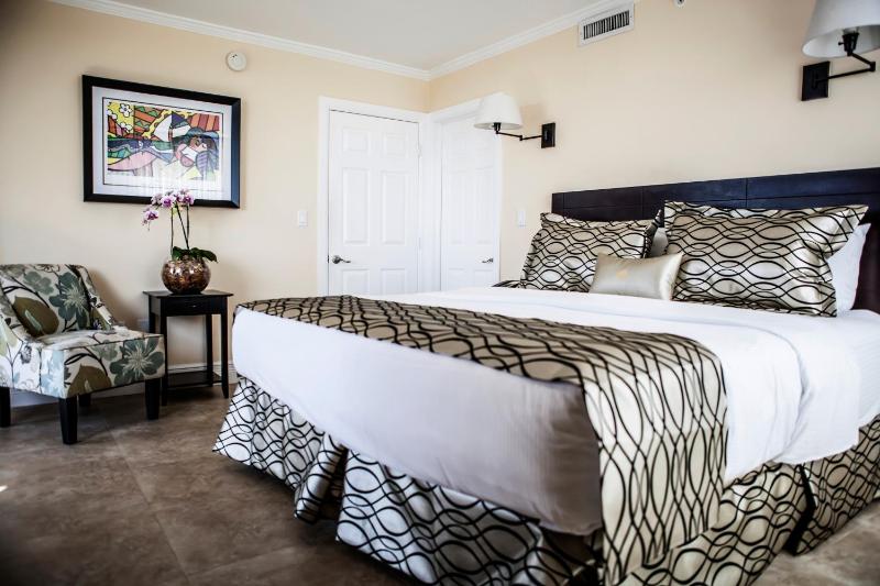 Superior Two-Bedroom Suite image 1