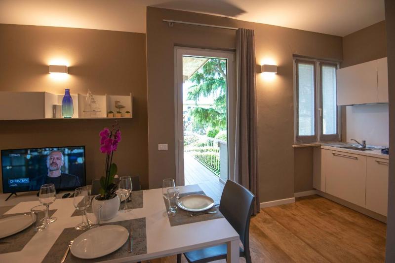 Sirmio Apartments - Narnia Stay - image 37