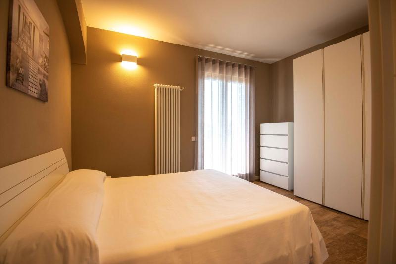 Sirmio Apartments - Narnia Stay - image 14
