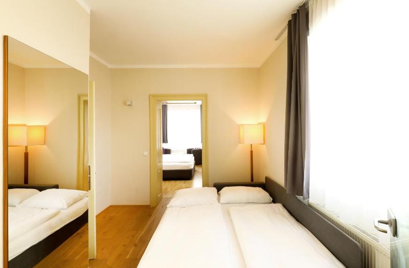 Das Jedermann Boutiquehotel mit Stadtgarten - image 3