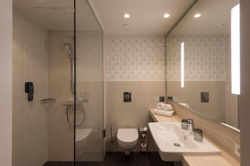 Standard Room image 3