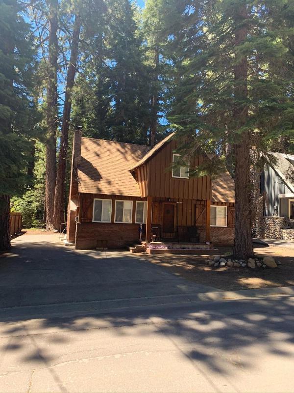Four-Bedroom Holiday Home image 2