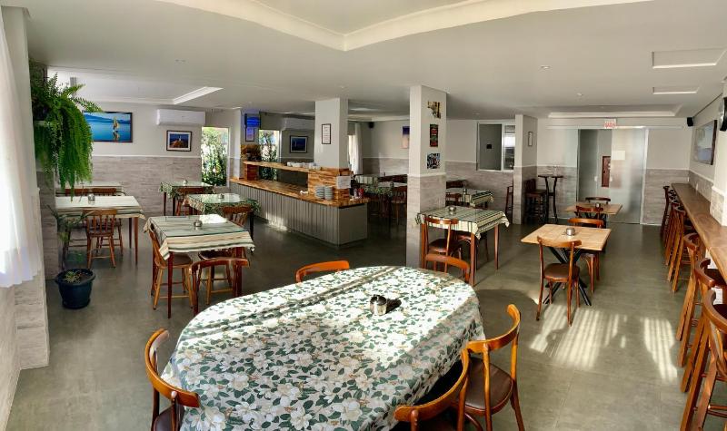 Hotel Pontal - image 16