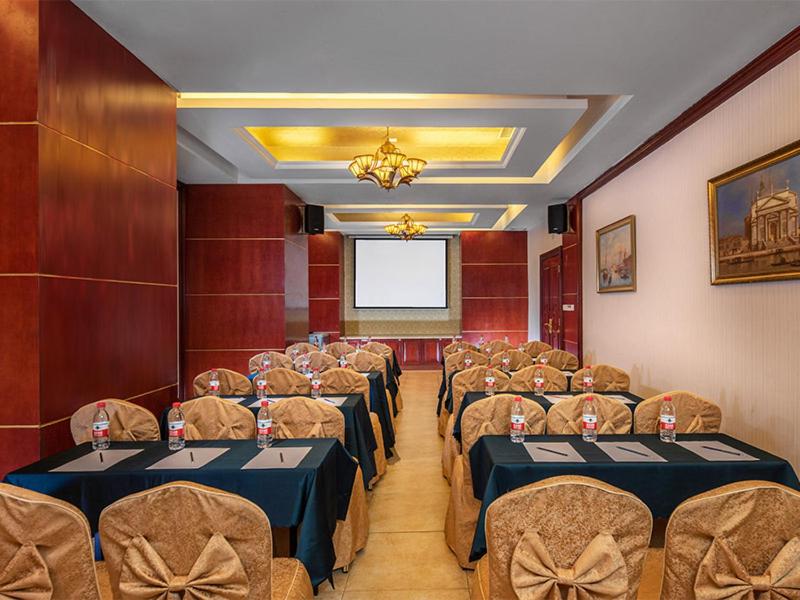 Vienna International Hotel Changsha Furong Plaza - image 2