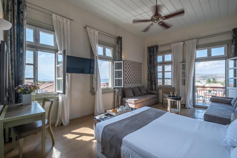 Junior Suite with Sea View image 3