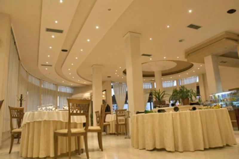 Akropoli Hotel - image 5
