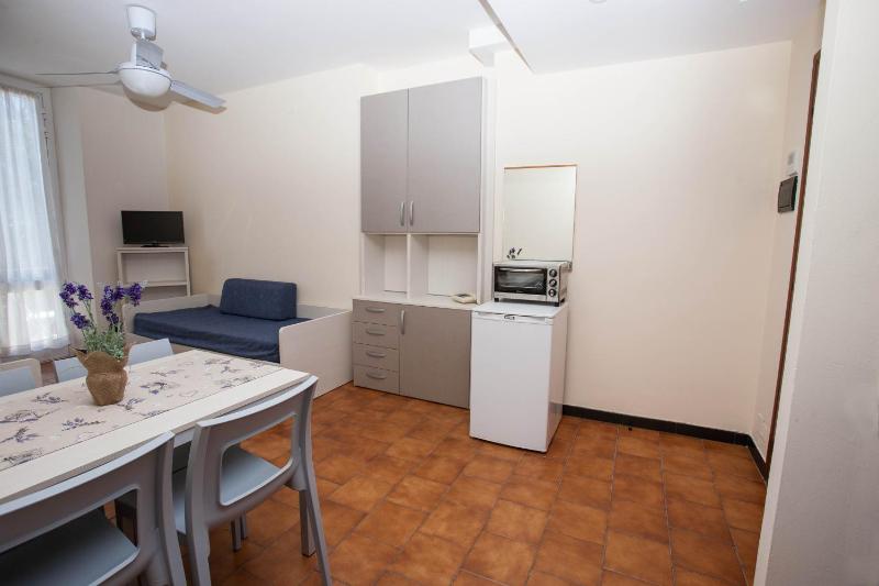 One-Bedroom Apartment image 3