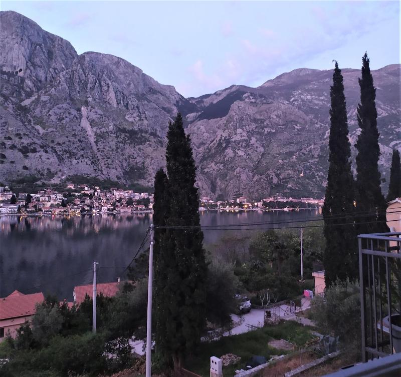 Studio Apartment with Sea View image 3