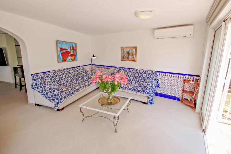 Los Terribles - sea view villa with private pool in Benissa - image 3