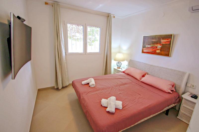 Los Terribles - sea view villa with private pool in Benissa - image 11