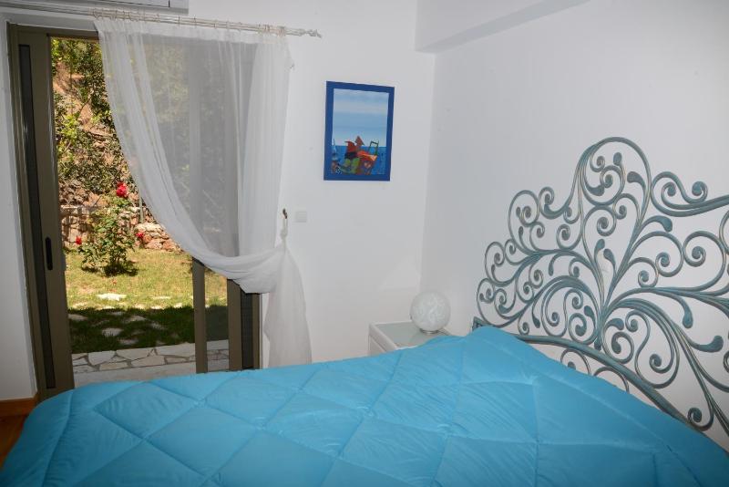 Three-Bedroom Villa - Split Level image 3