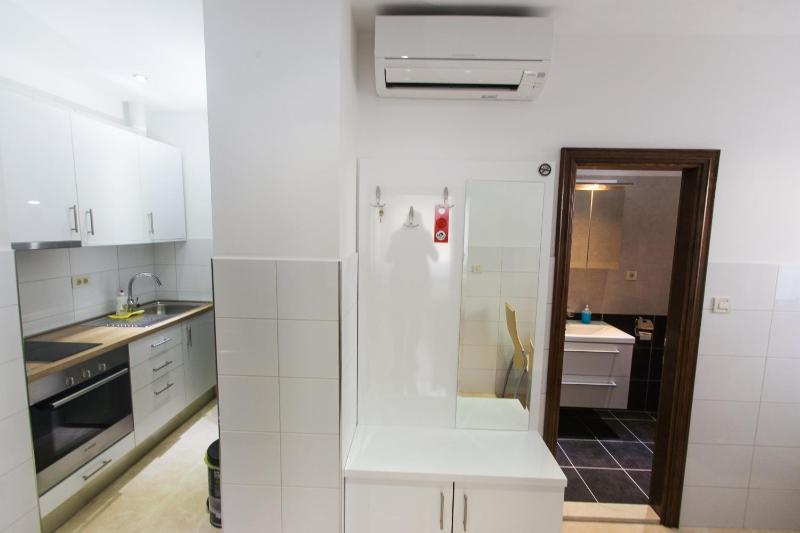 Apartment image 3