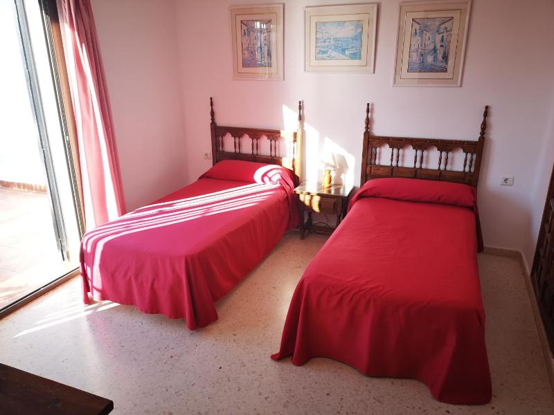 Two-Bedroom Apartment (5 Adults) image 3