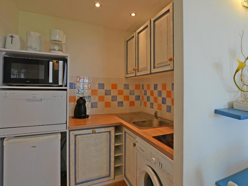 Studio with Sea View image 3