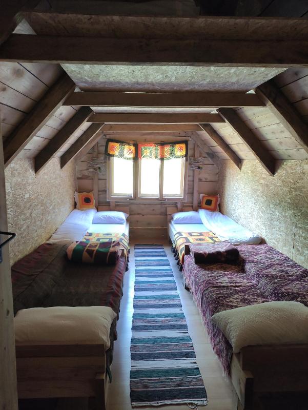Standard Quadruple Room image 3