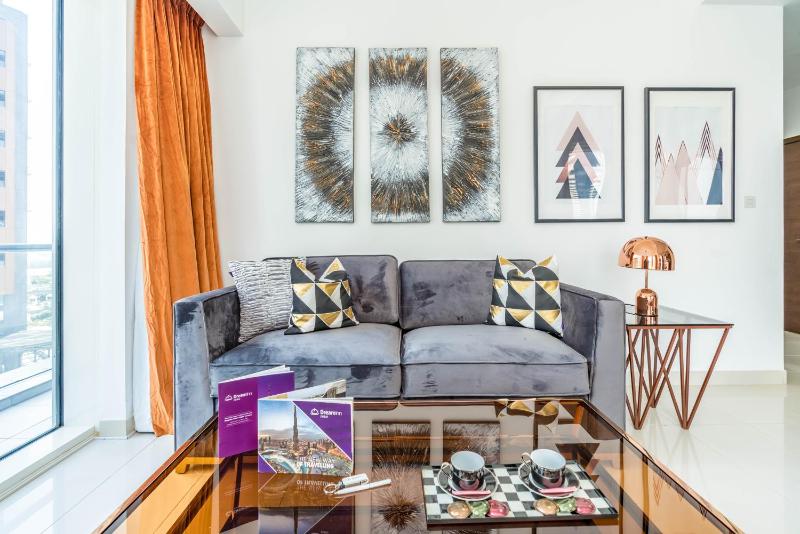 One-Bedroom Apartment image 3