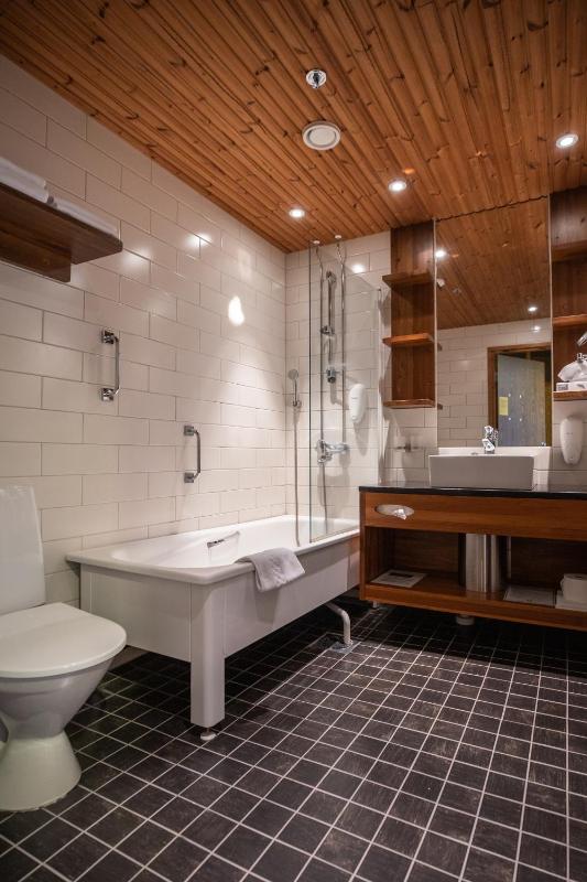 Superior Twin Room with Sauna image 3