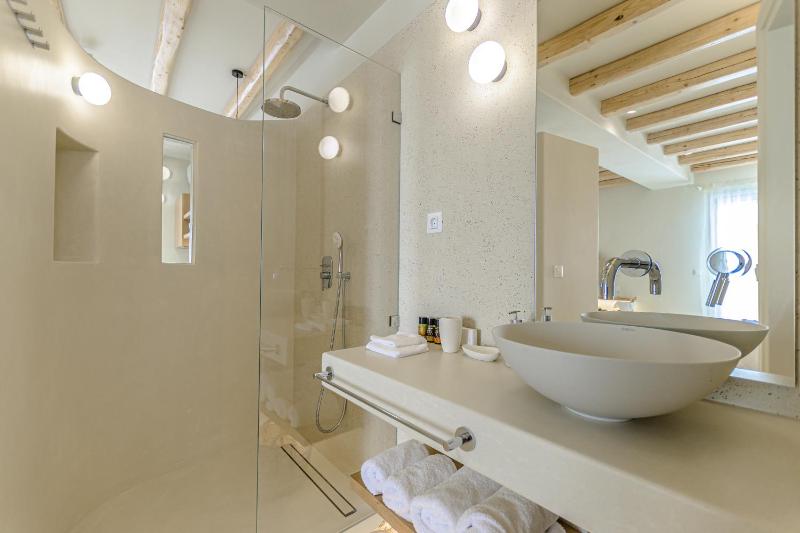 Supreme Spa Suite  image 4